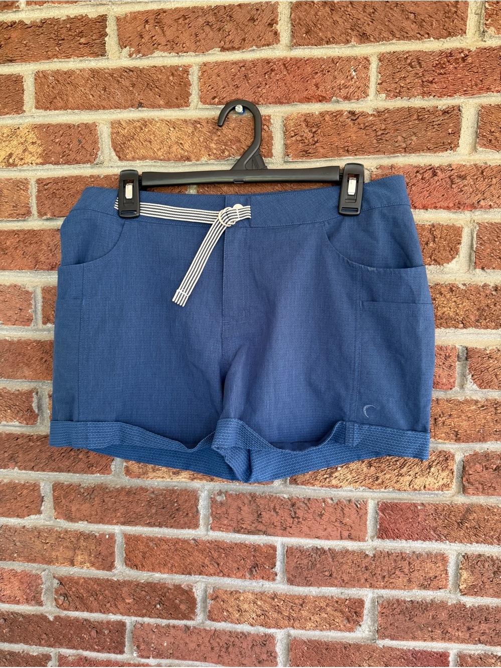 Zyia Women's Blue Casual Drawstring Shorts. Size Large